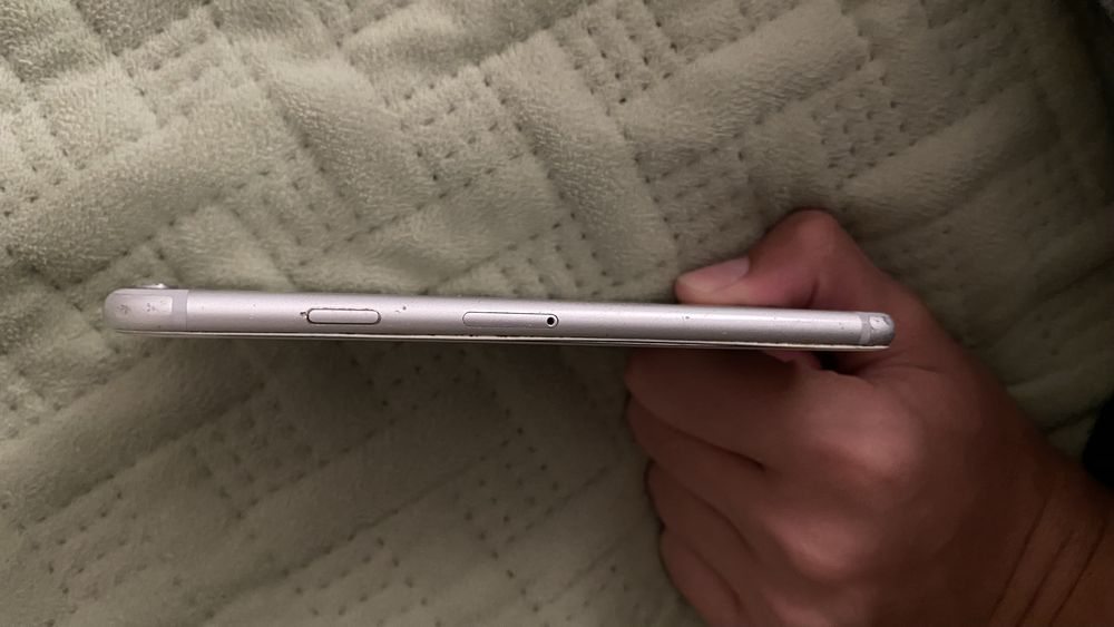 продается iPhone 6s