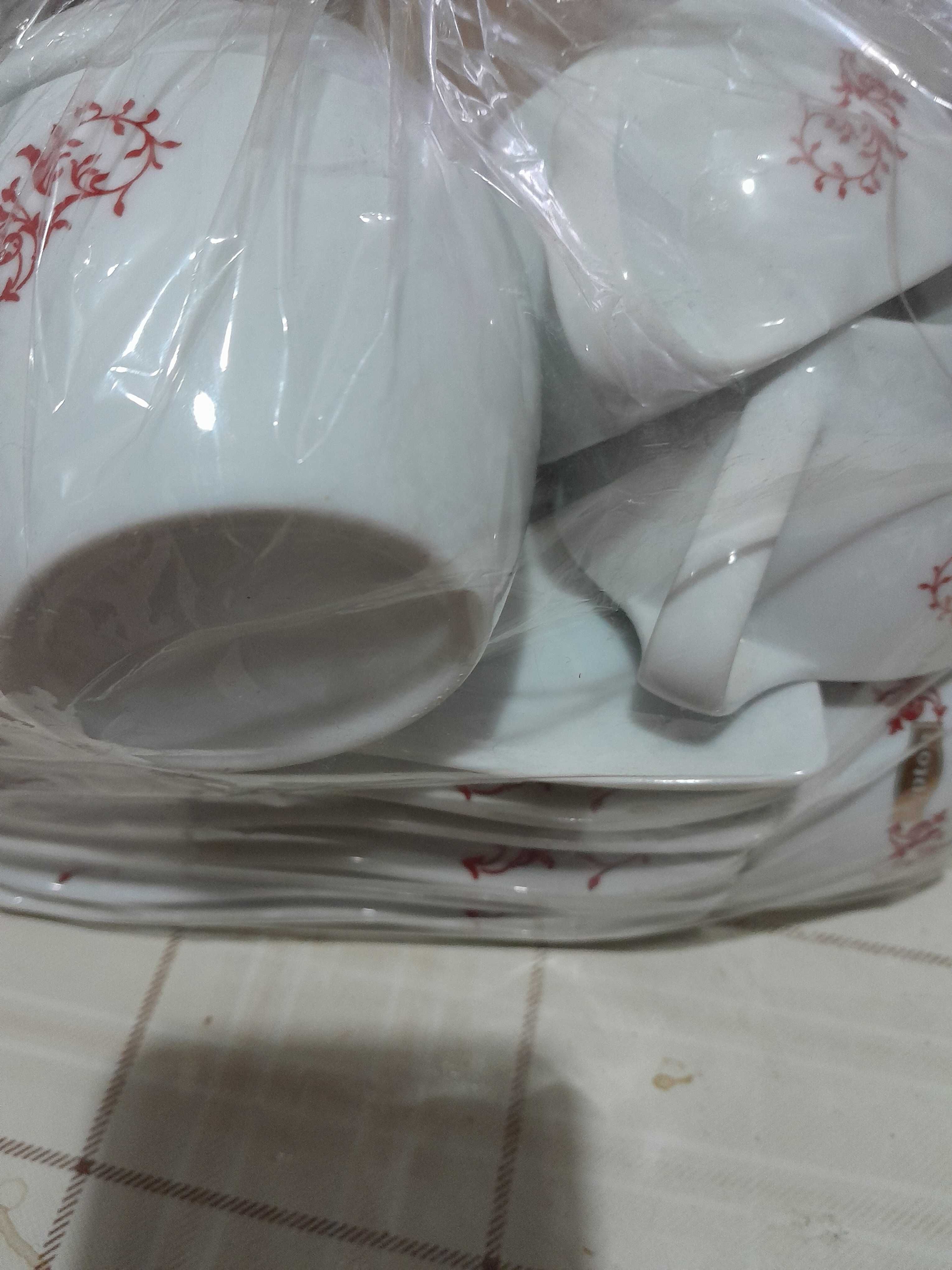 Продам набор  новых чайных чашечек с блюдцами 6 пар