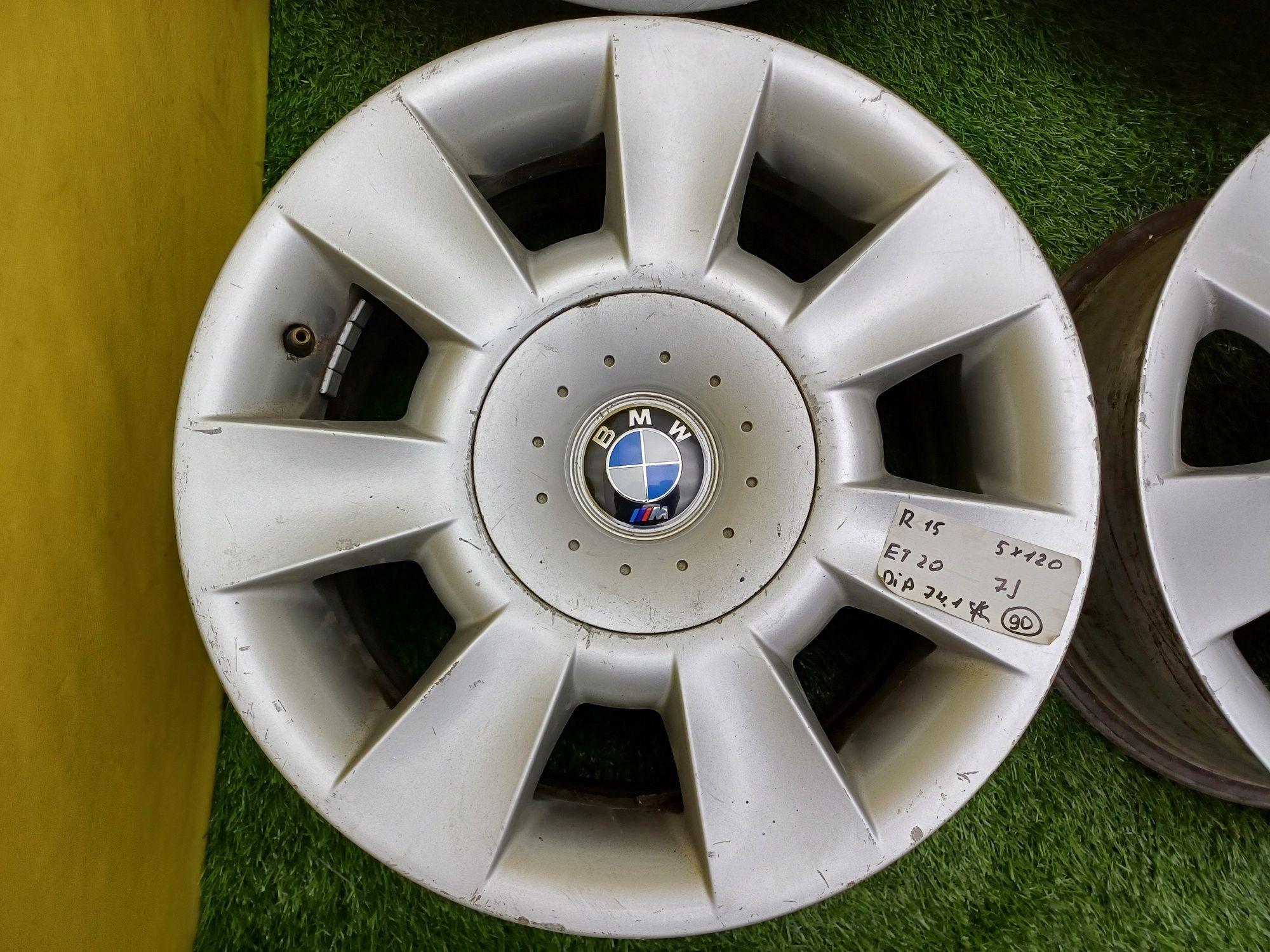 Диски R15 5x120 (Стиль 83) на BMW