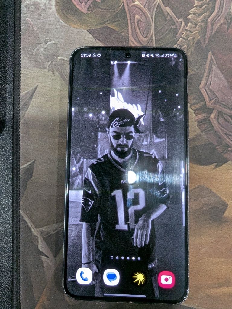 Продаю Samsung galaxy s22 256 gb