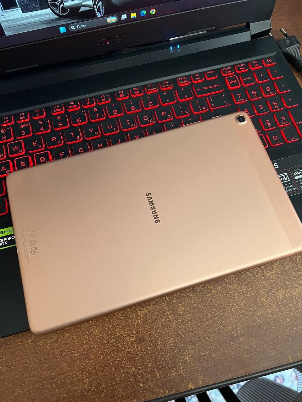 Продам планшет Samsung TAB A в идеальном состоянии.