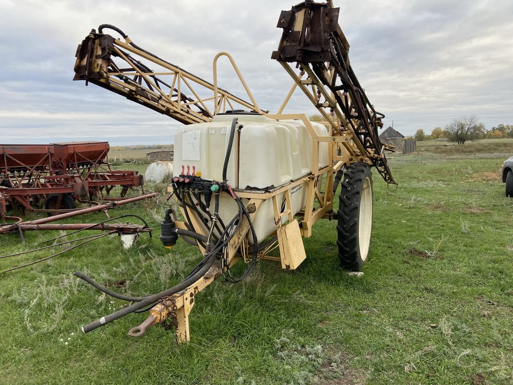 Продам опрыскиватель