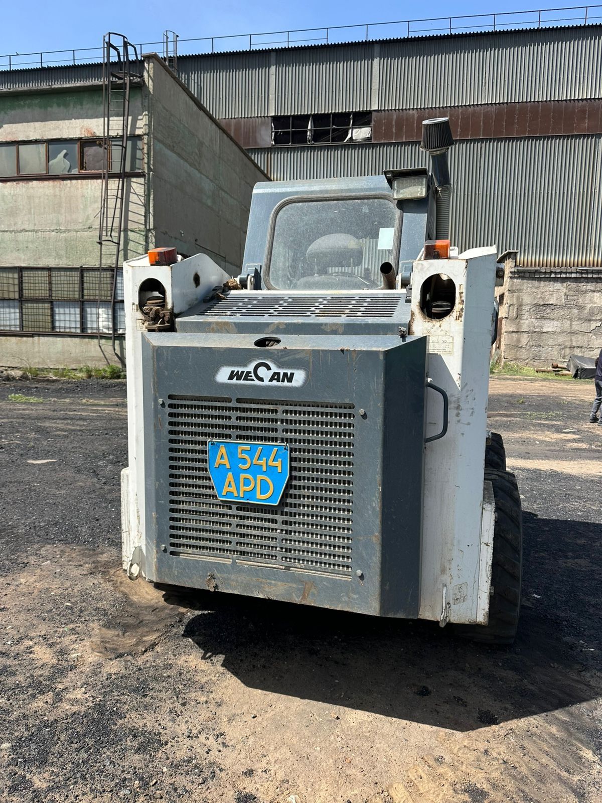 Минипогрузчик wecan 830