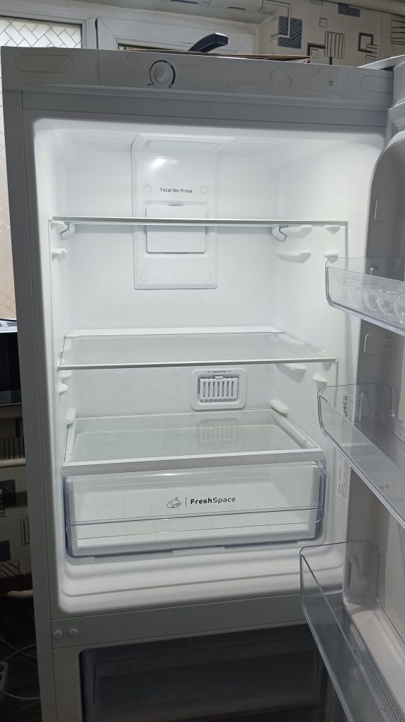 Холодильник Indesit б/у