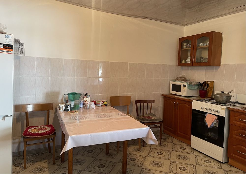 Продам частный дом, 110 кв.м, 4 комнаты, кухня, кладовка. Уштобе.