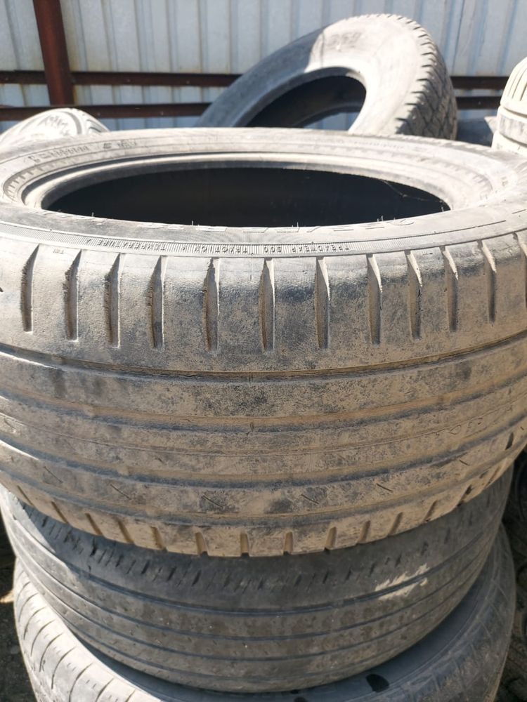 Продам шины комплект