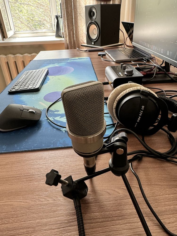 Neumann TLM 102, студийный микрофон