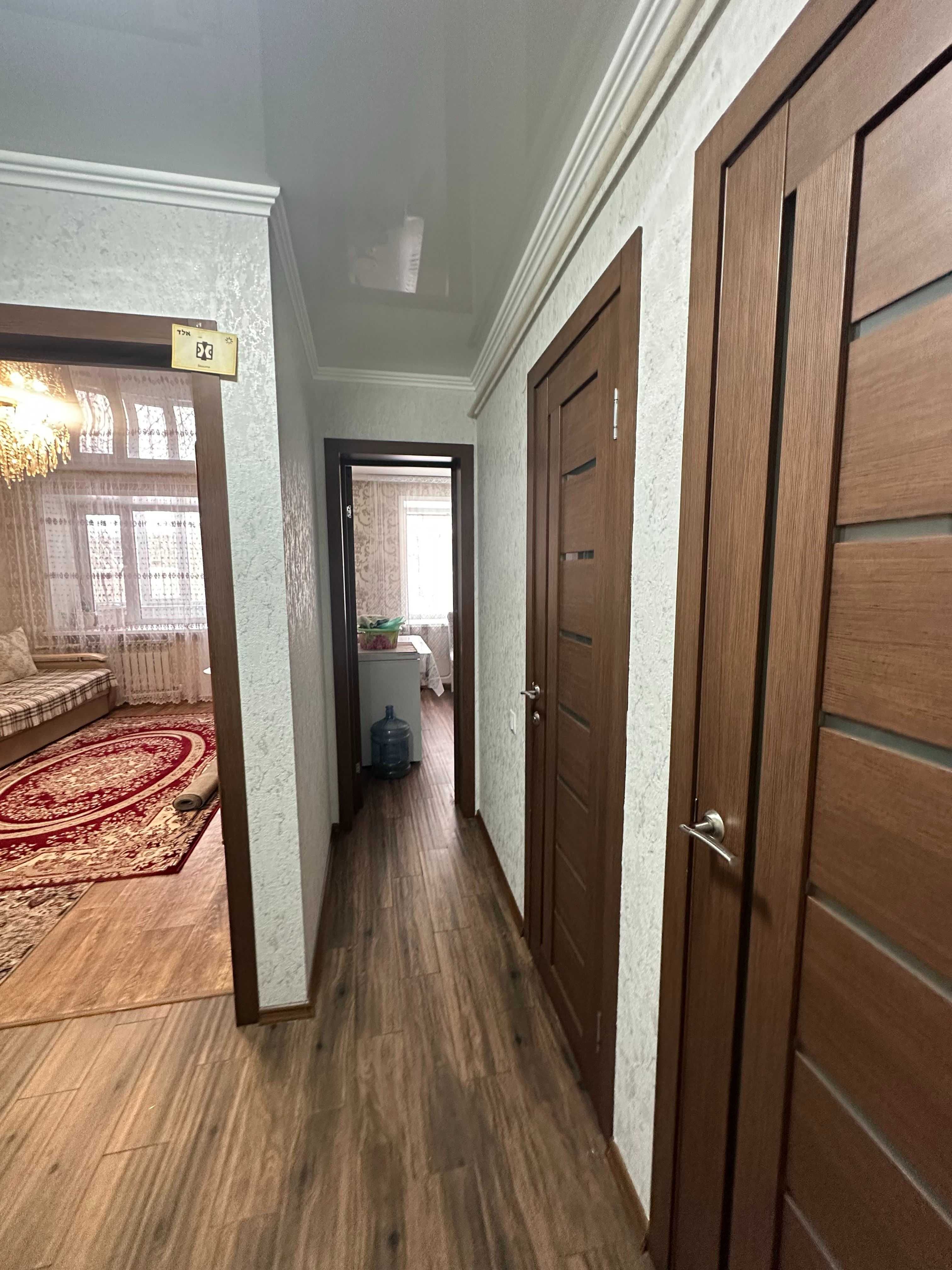 1-ком с ремонтом. Крамского 44/2. Площадь 36м². Кухня 8м². Кирпич 1977