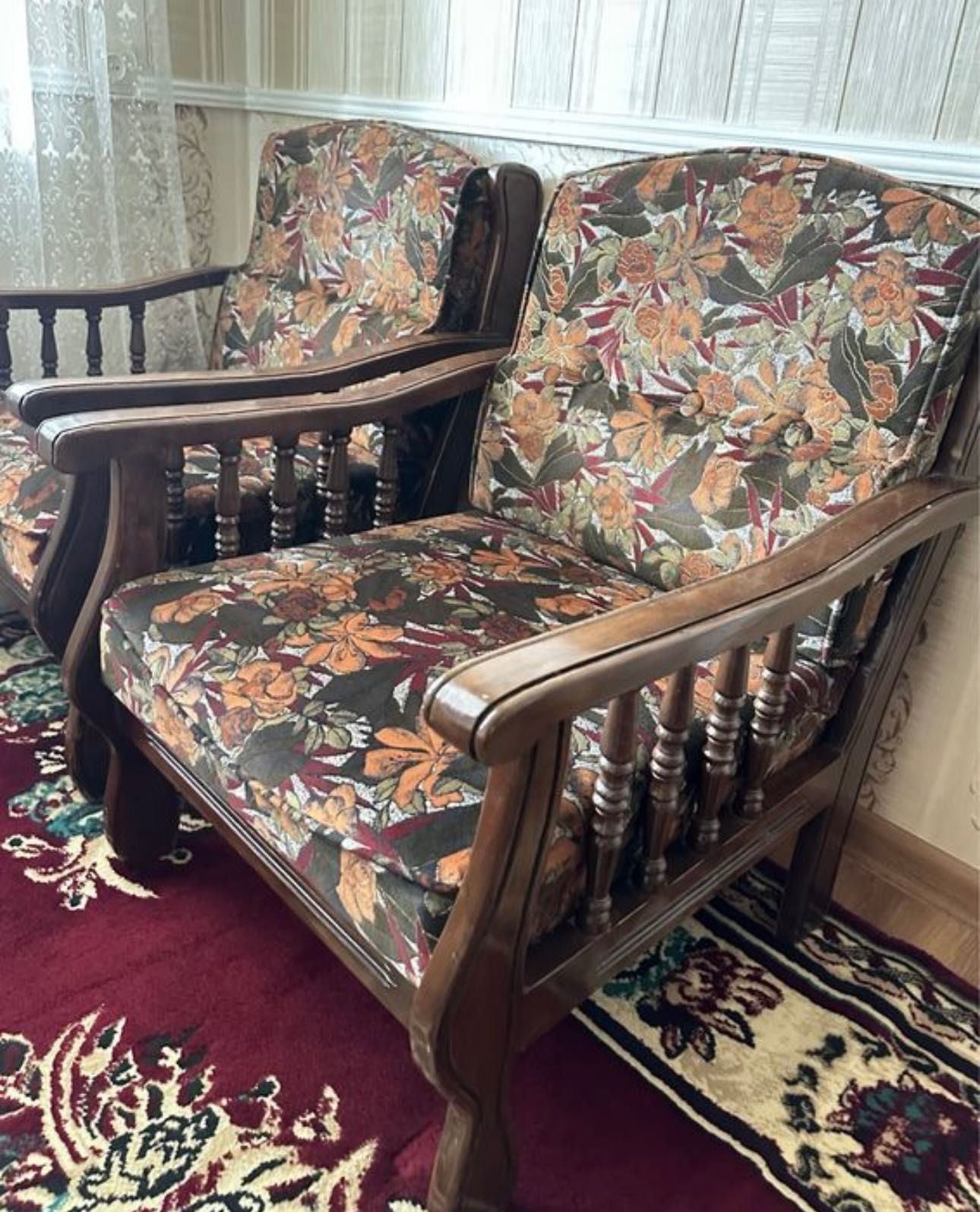 Диваны и  кресла