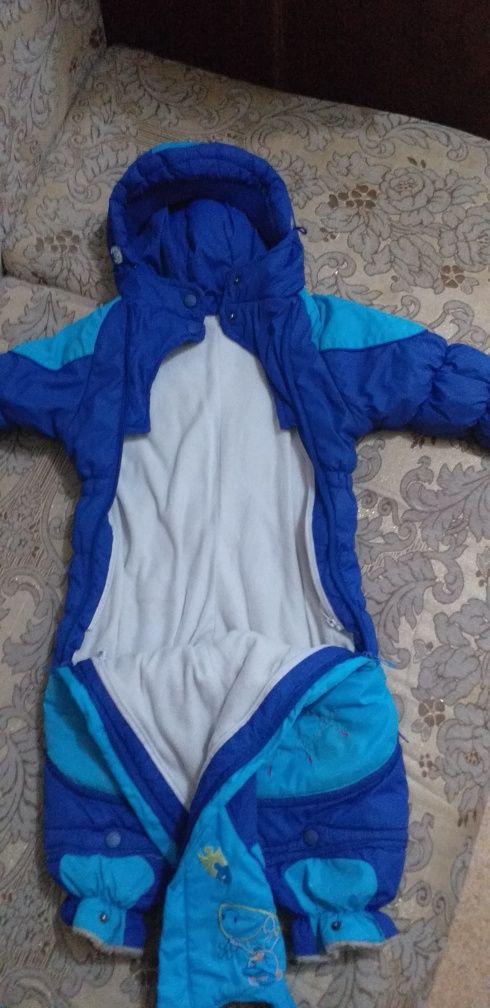 Комбинезоны продам