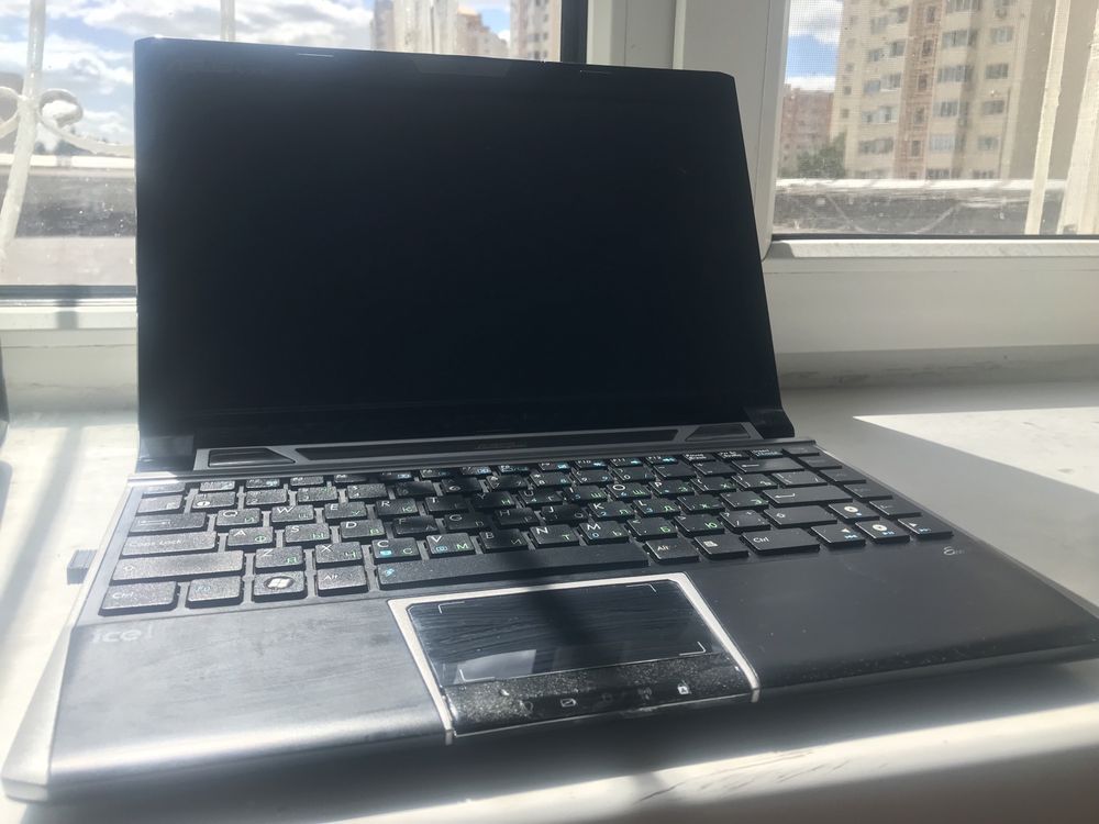 Продам нетбук AsUS