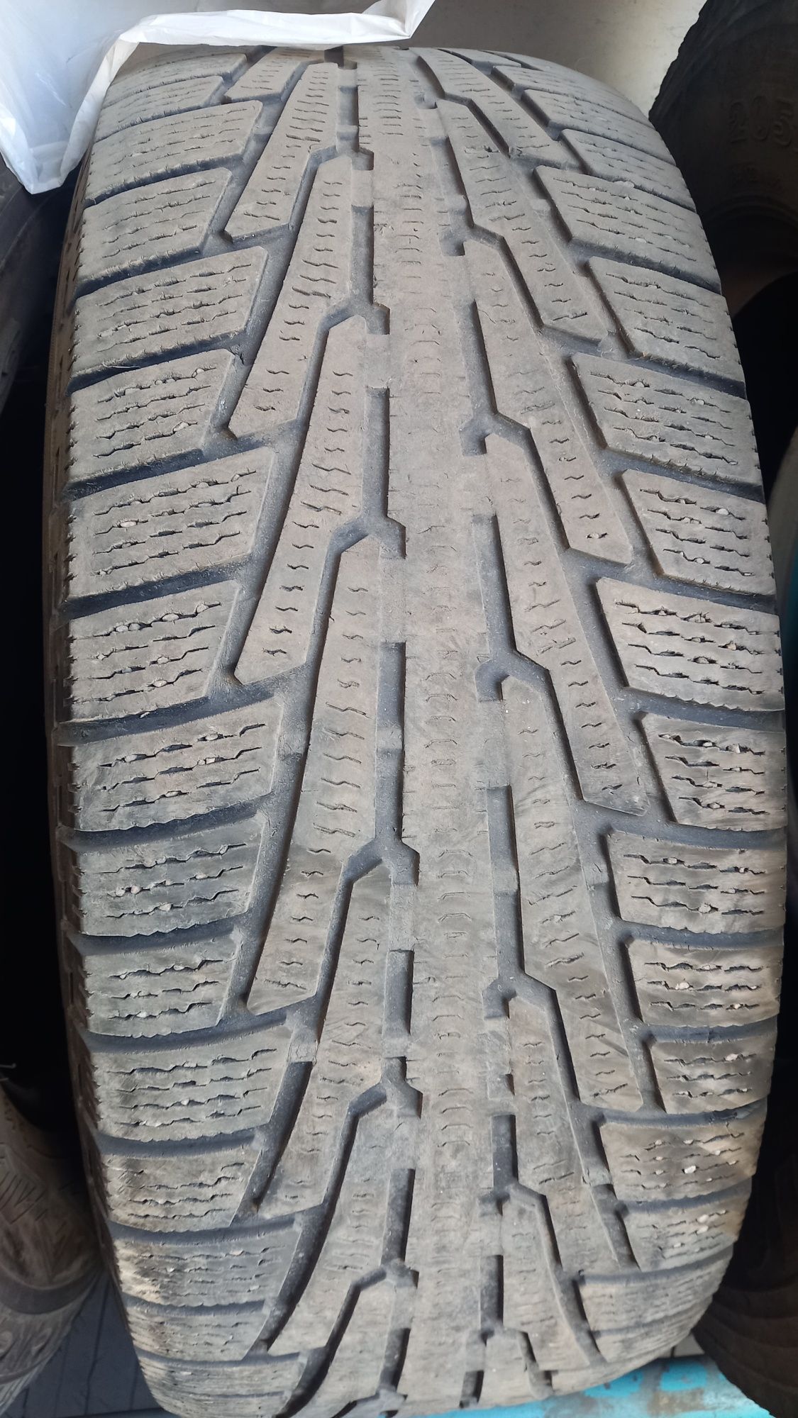 Продам автошины 275/65R17,265/65R17 б/у.