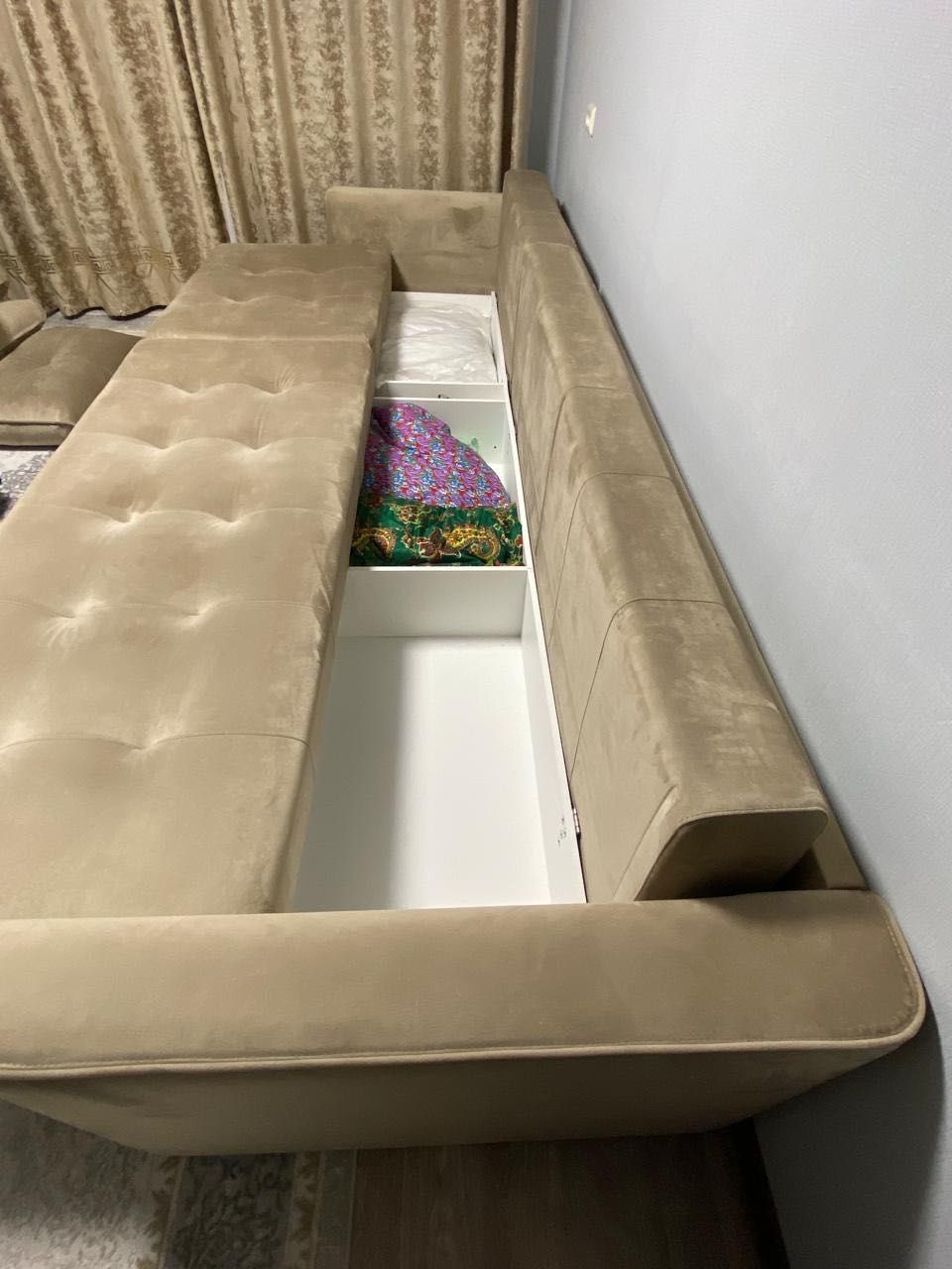 Продам Диван отличное состояние
