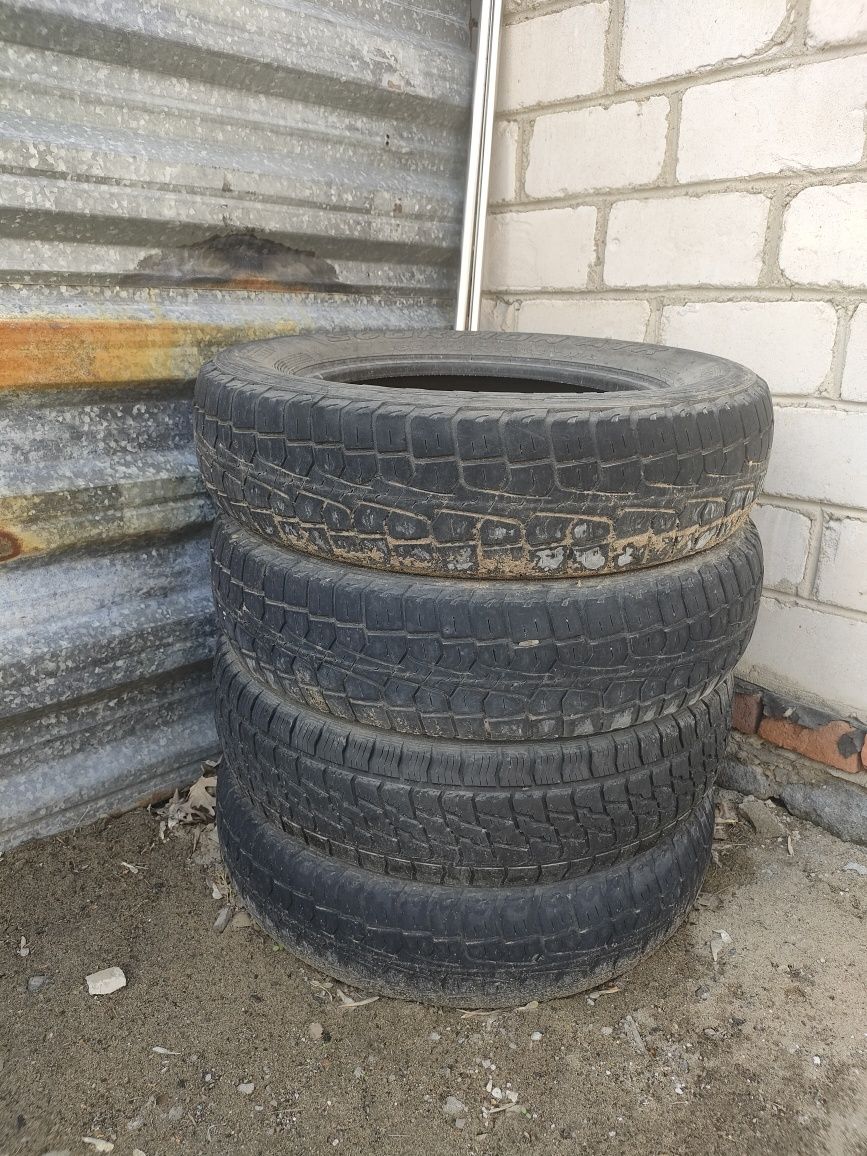 Резина на  газель 185/65/16...