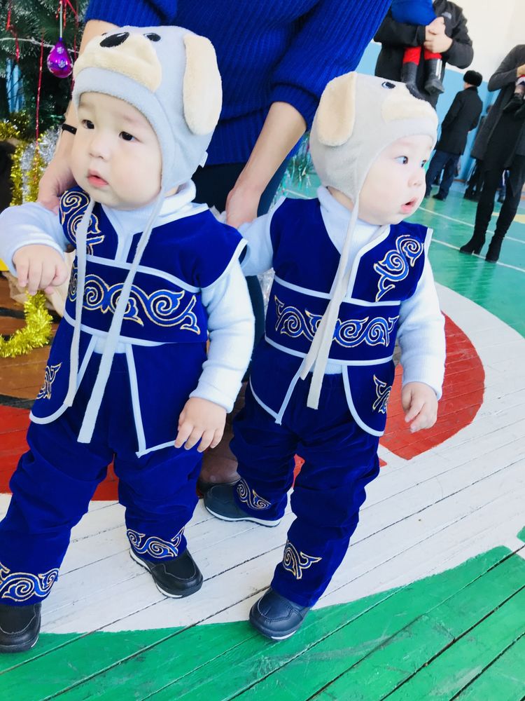 Продам национальныйу костюм на 1 годик