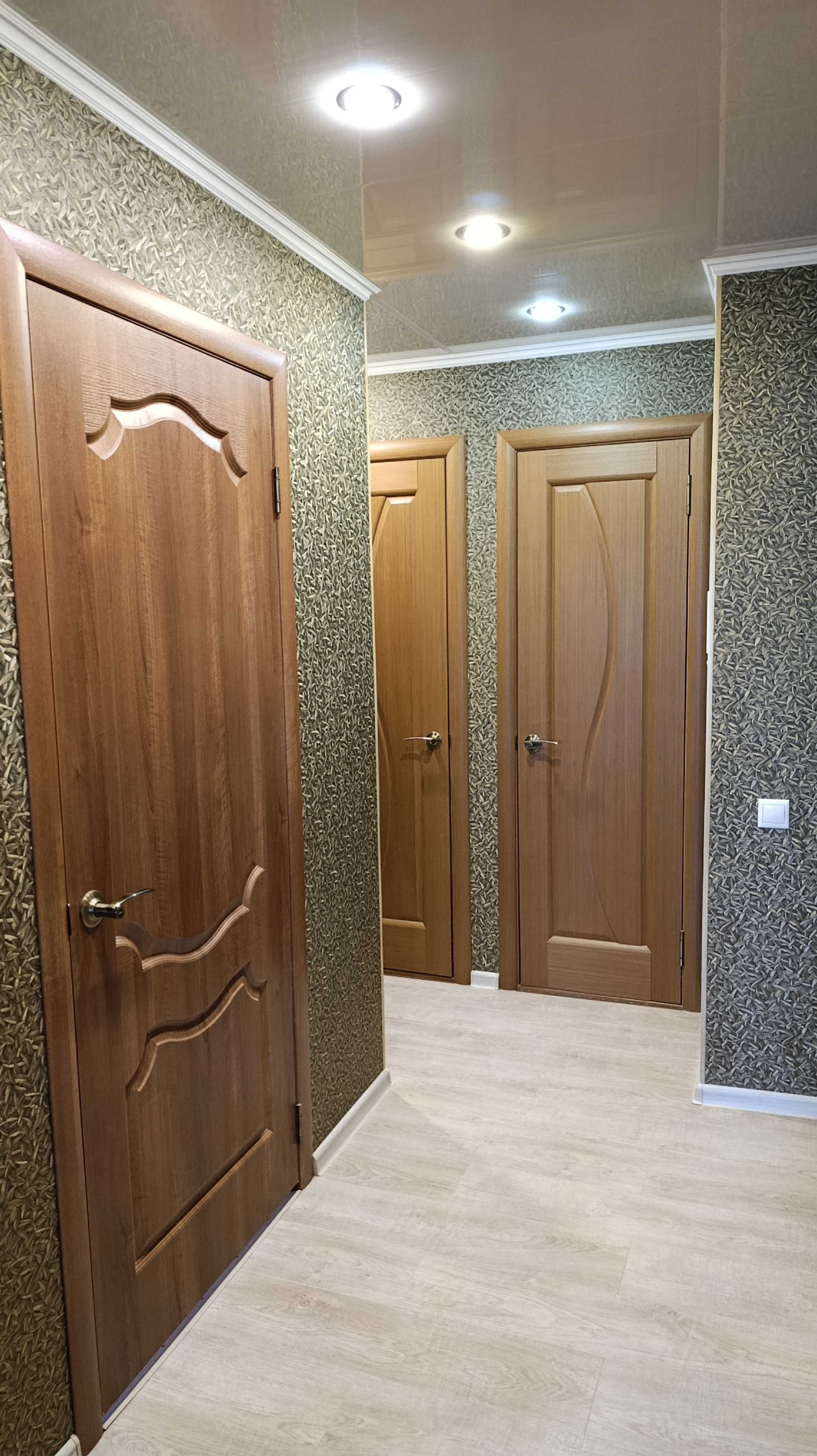 Продам 3х-комнатную кв. на Уалиханова 29.