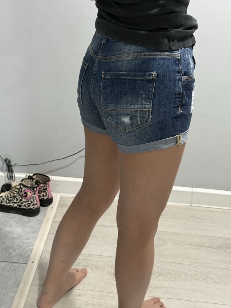 Джинсовые шорты Zara