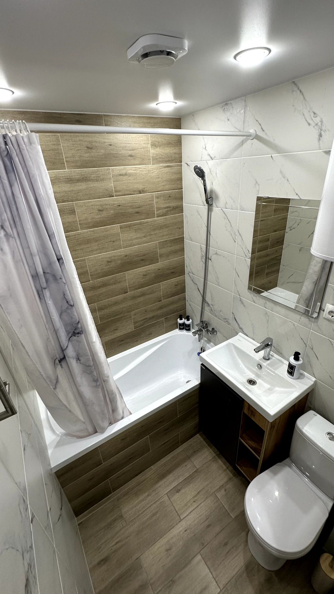 Назарбаева 6 «luxury design» Посуточно для двоих