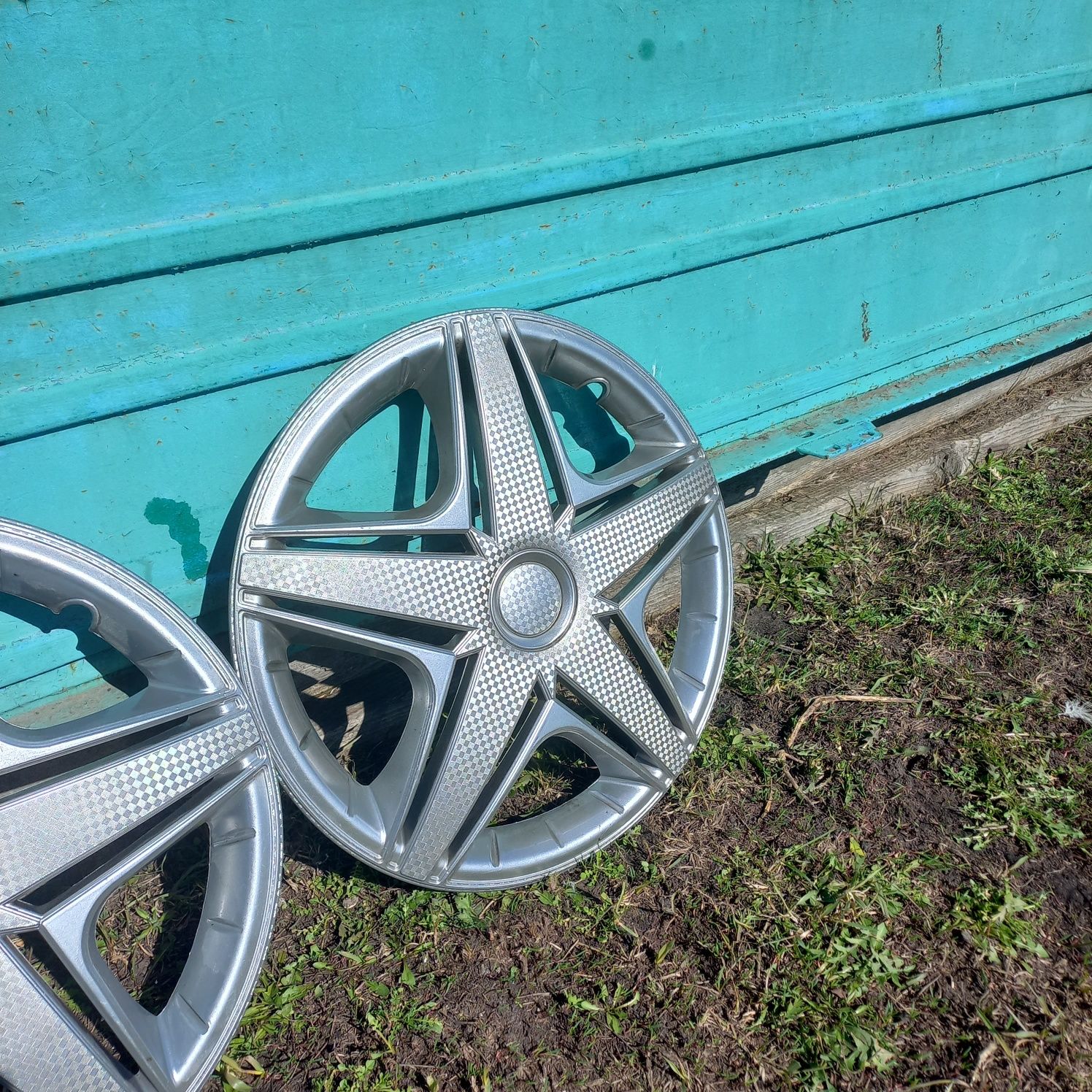 Продам колпаки на 15 и 16