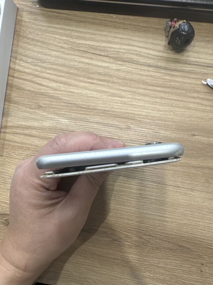 Айфон 6s за 10000