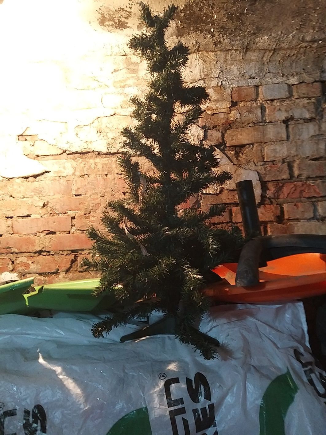 Продам ёлочки  б/у