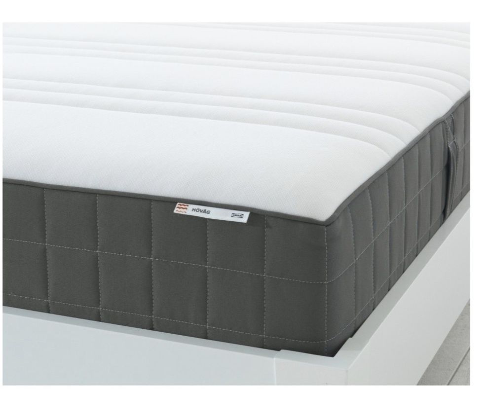 Продам б/у кровать IKEA Malm с матрасом IKEA XOVOG.