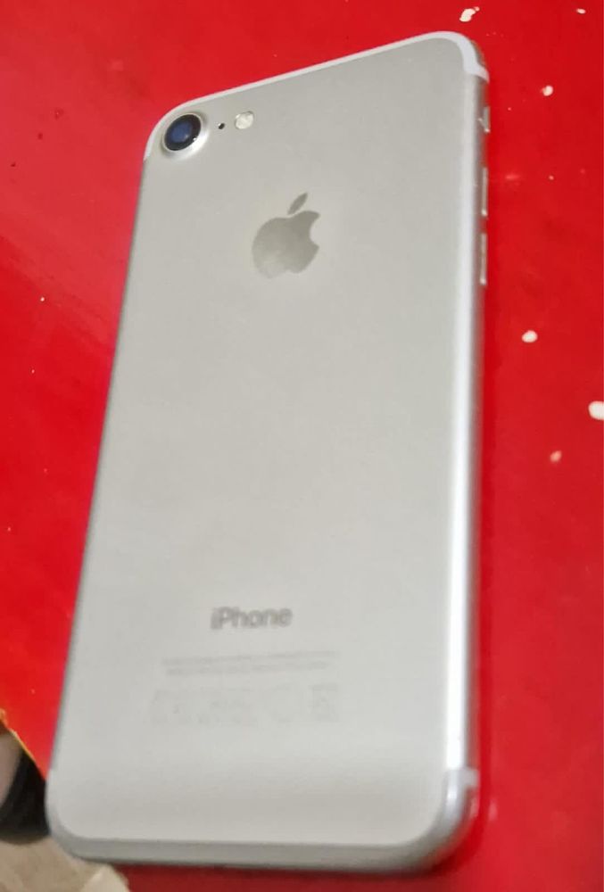 ПРОДАМ СРОЧНО!!!или обмен с вашей доплатой!!!   IPHONE 7 32gb