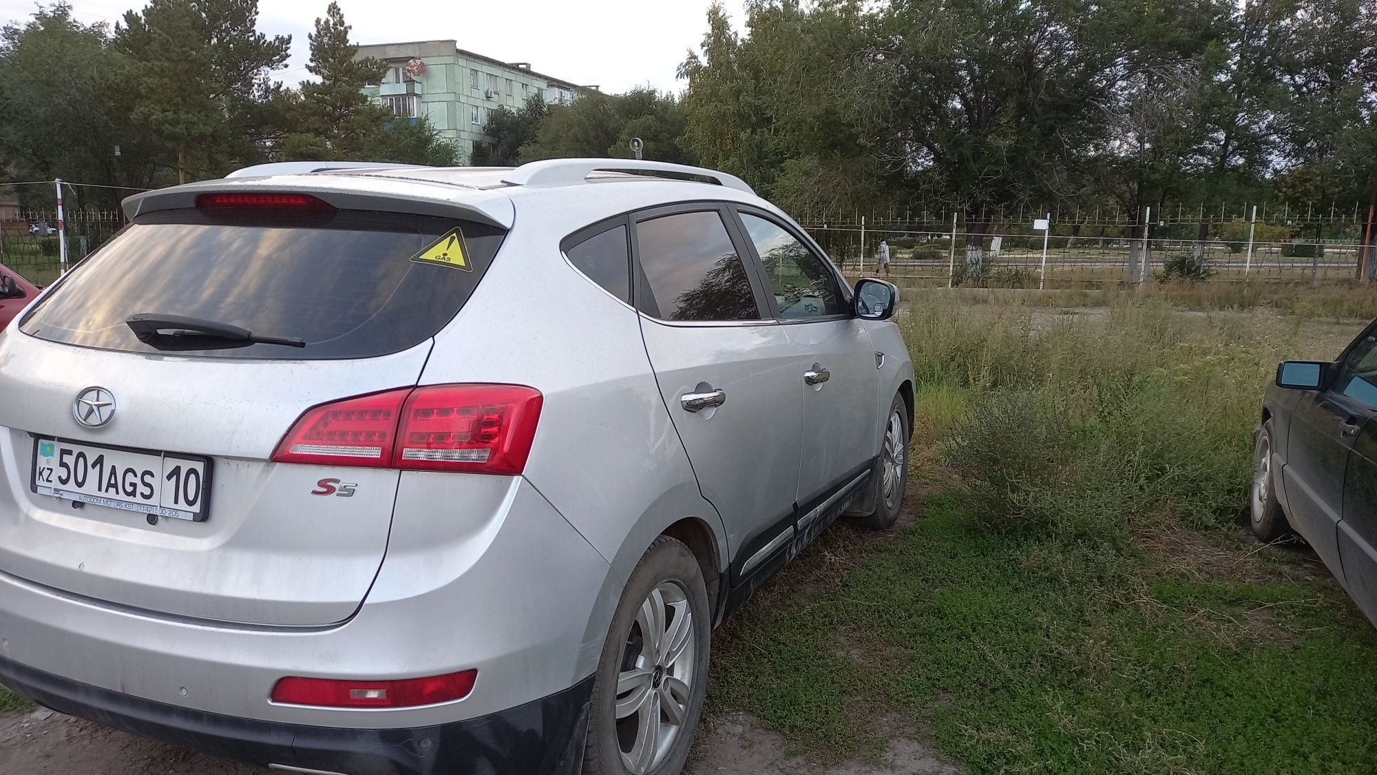 Продам JAC S5 в хорошем состоянии.