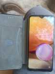 Продам samsung a 32 в отличном состоянии