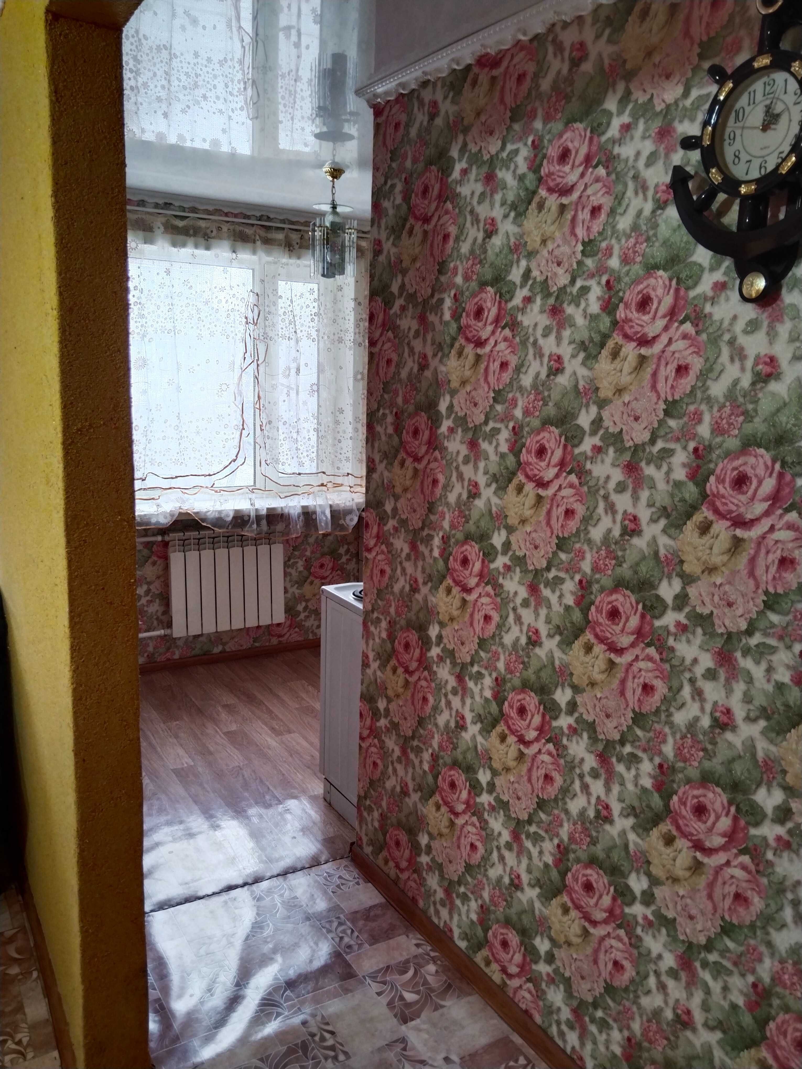 Продам 2 х комнатную квартиру,в центре