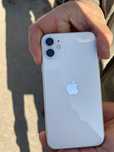 IPHone 11. 64 gb .