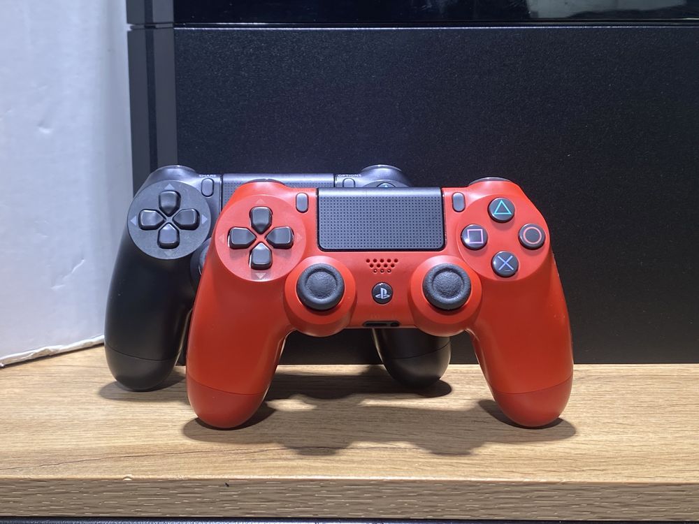 Sony PlayStation 4 FAT, 1 tb, 2 джойстика, версия 9.03, 10092/А10