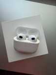 Продам Airpods 3 в хорошем состоянии с коробкой