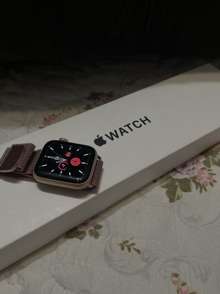 apple watch se 2021 СРОЧНО