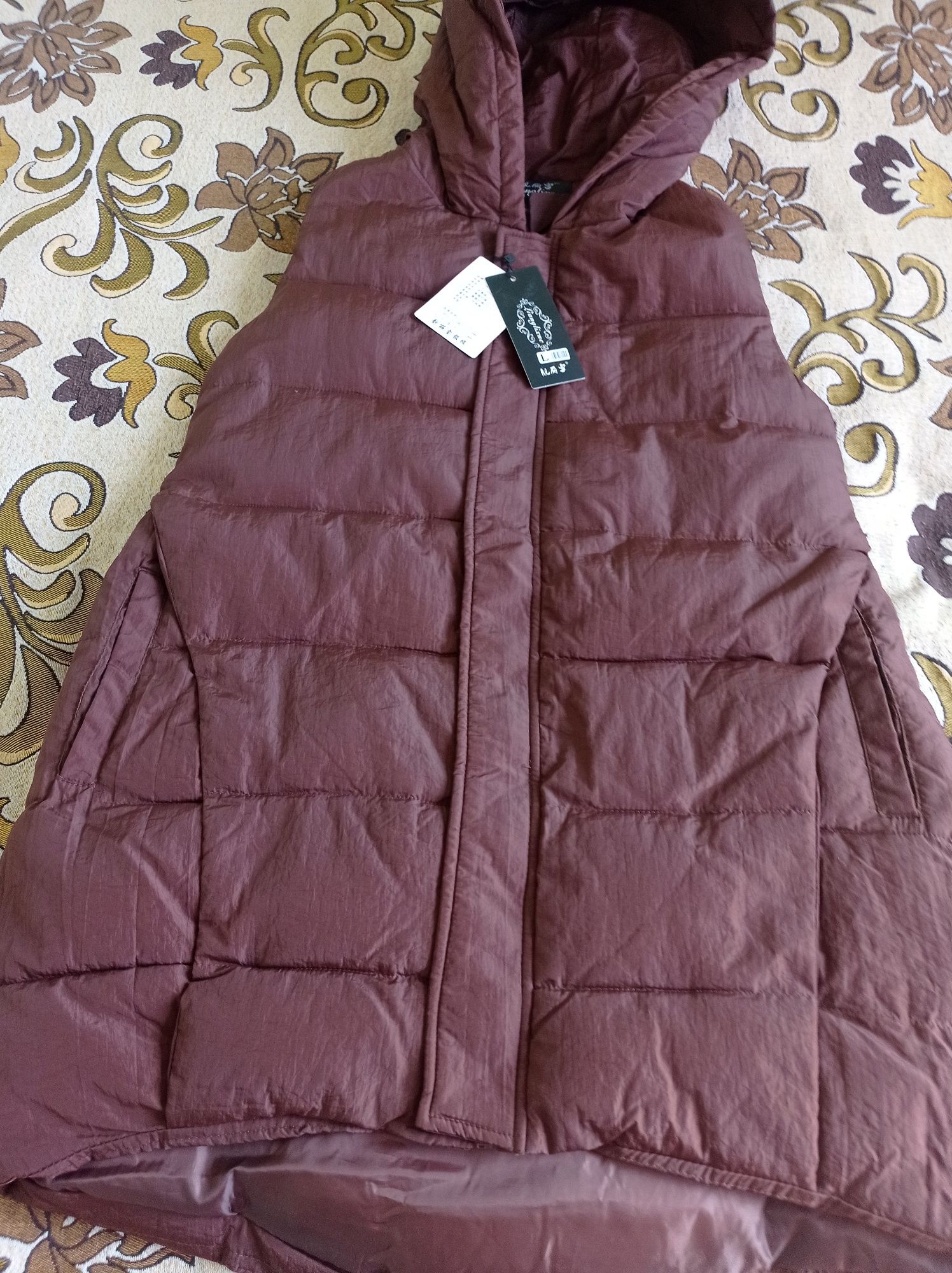 Продам безрукавку