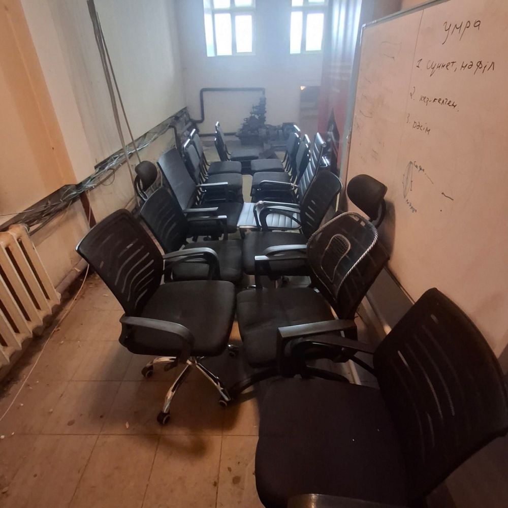 Стулья, кресло+ epnos цветной принтер