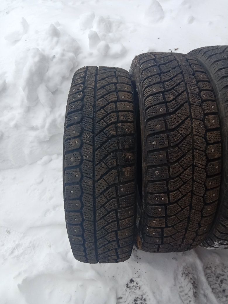 Шины на R 14. 4 шт . Диски на R14  4шт докатка в подарок  б/у в хороше