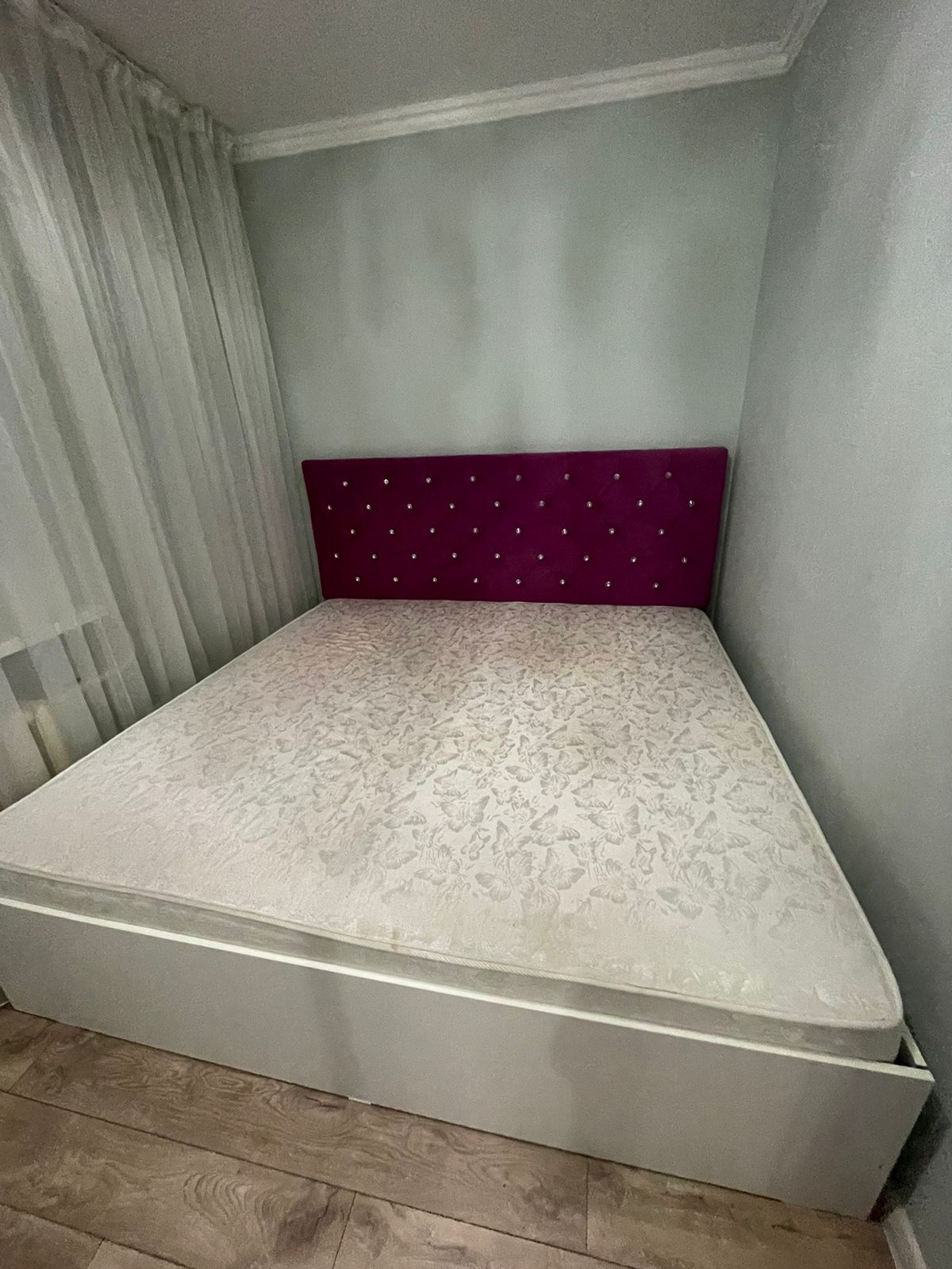 Продам спальни диван