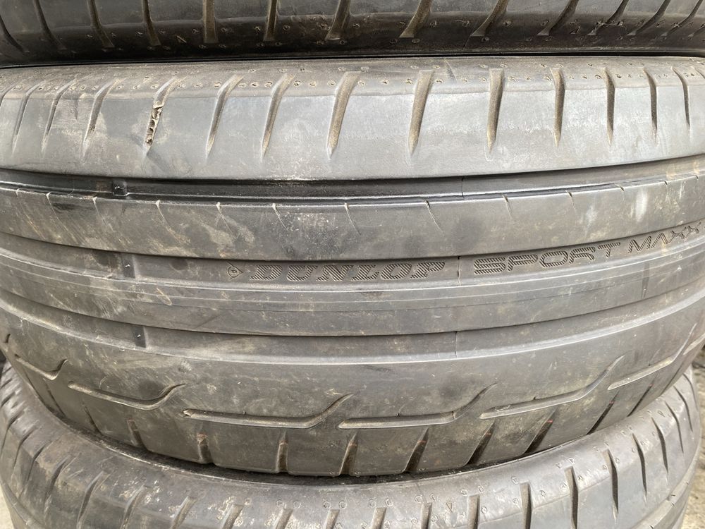 Три Штуки Летние Шины 235/55/17 Dunlop SPORT MAXX.
