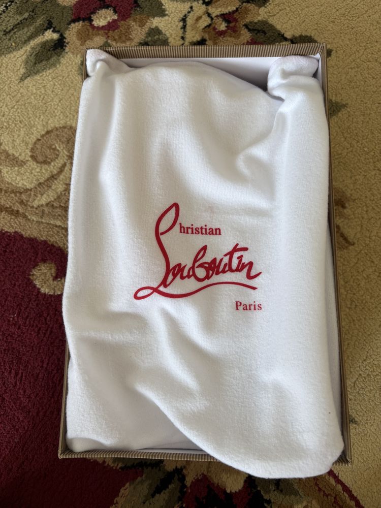 Louboutin лабутены