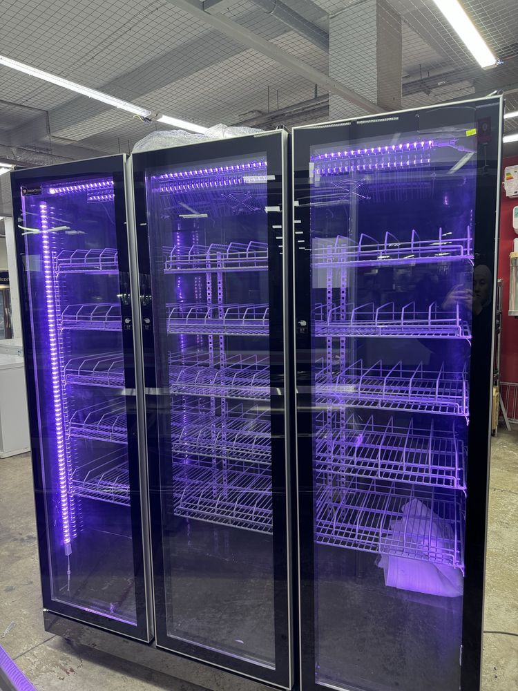 Витринные холодильники со склада