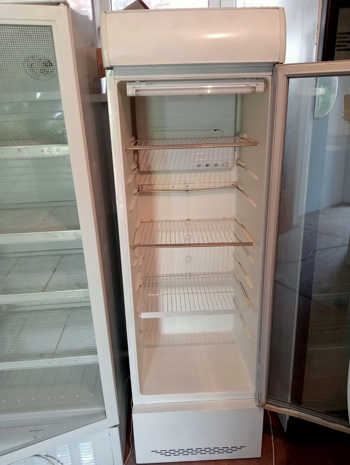 Продам холодильник