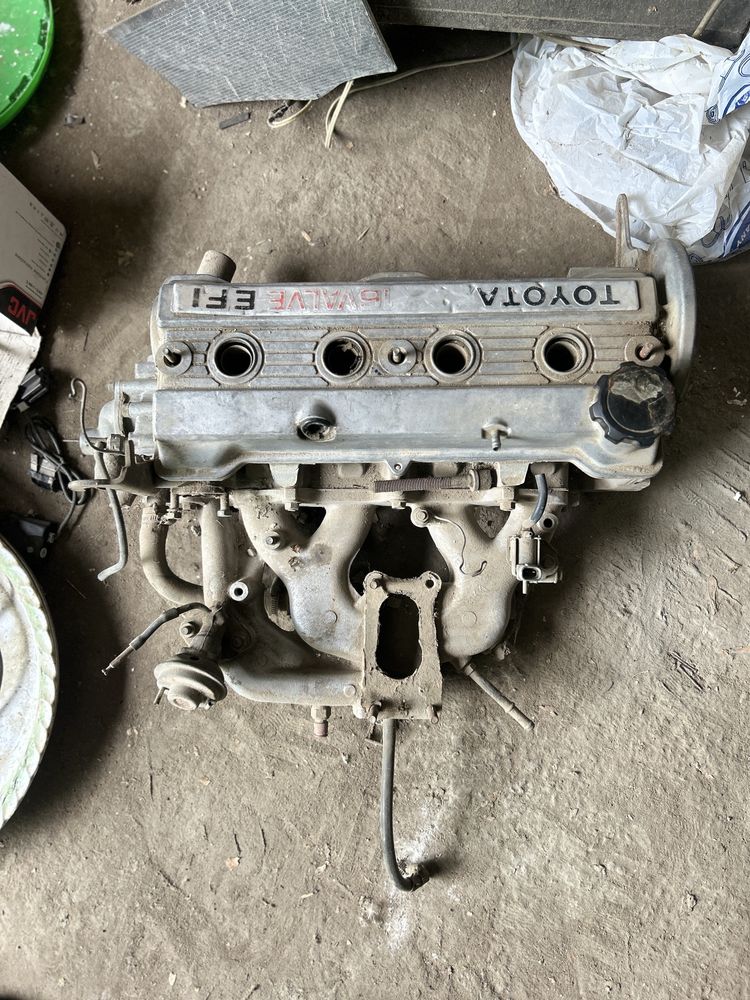 Головка двигателя Toyota Carina II (1.6)