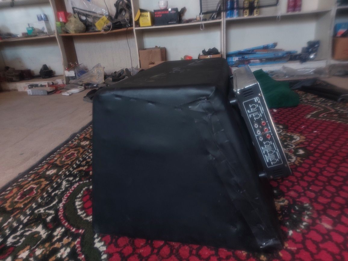Сабвуфер JBL! 1200W