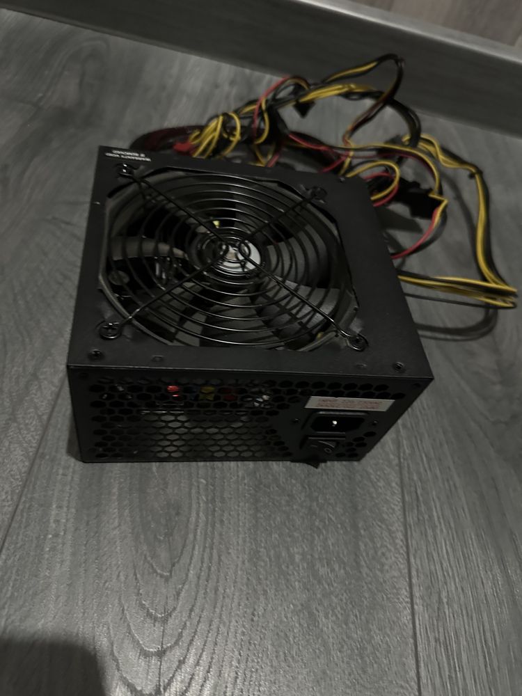 Блок питания Wattbit  600W 83+ фирмы Zalman
