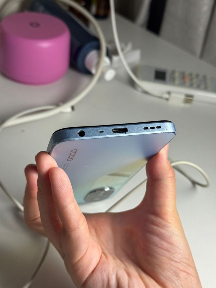 Телефон Oppo a18 4/128GB