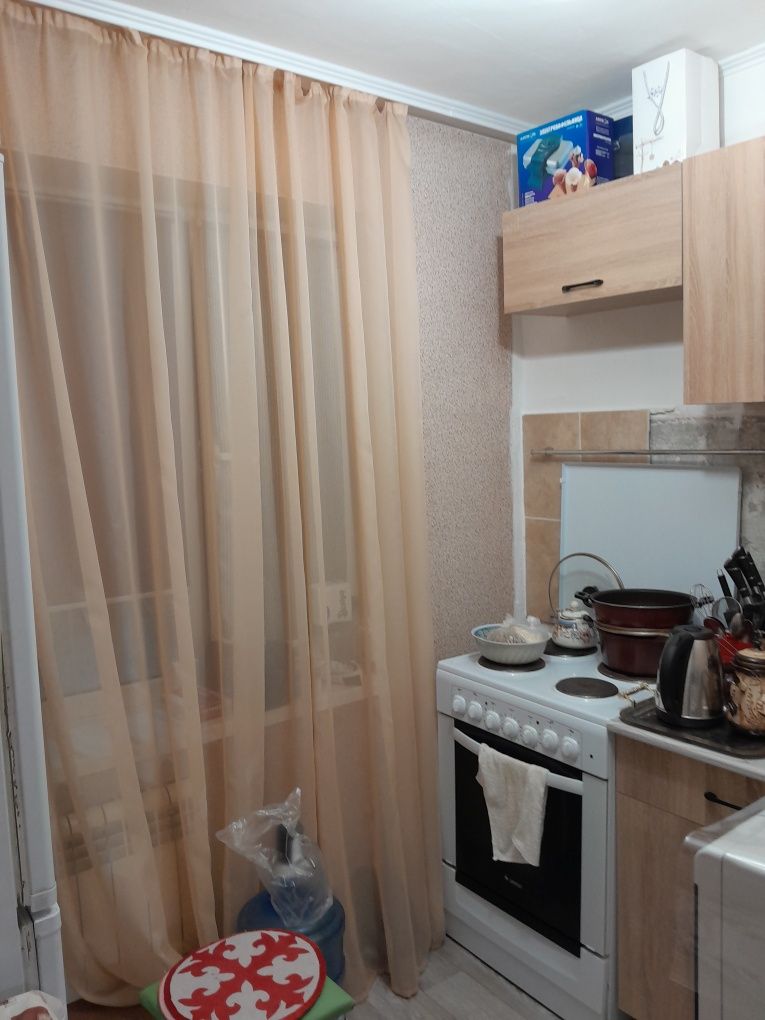 Продам 2 комнатную квартиру Катаева 15