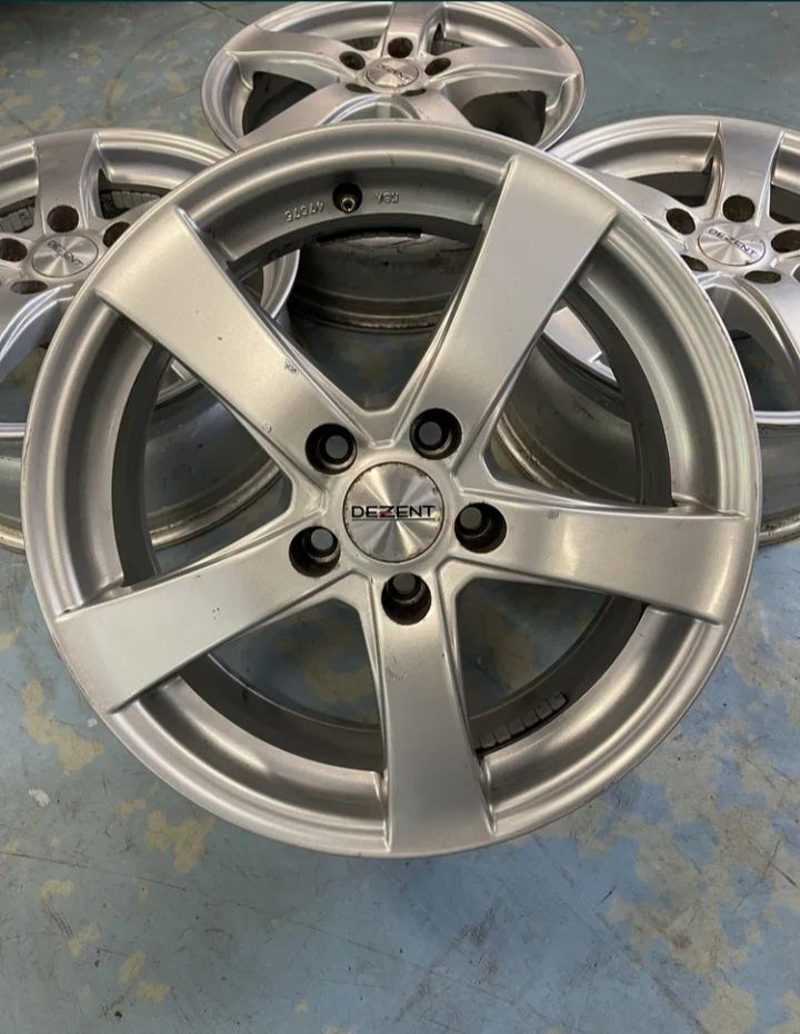 Продам Диски с шинами R16