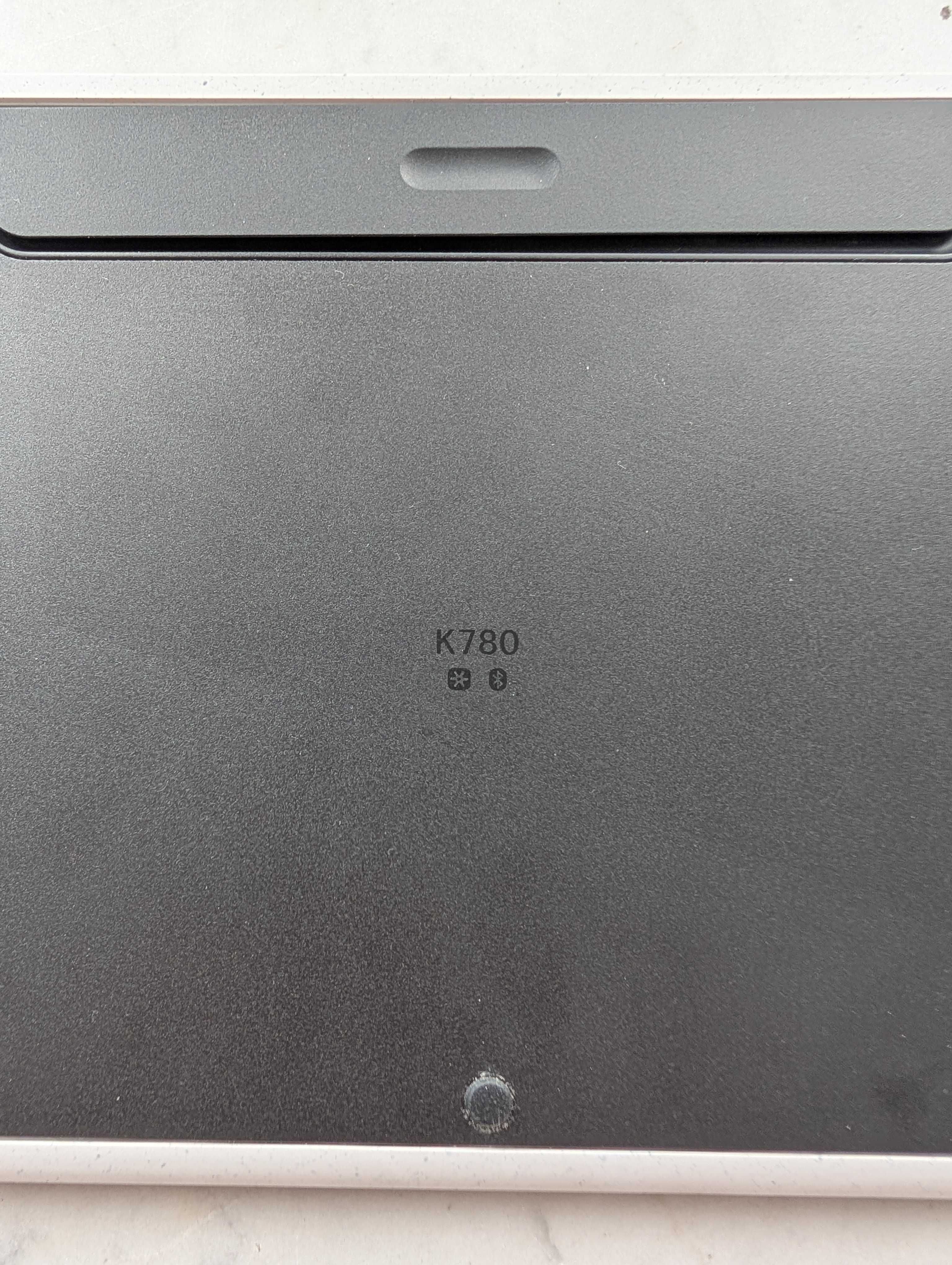 Беспроводная клавиатура Logitech K780