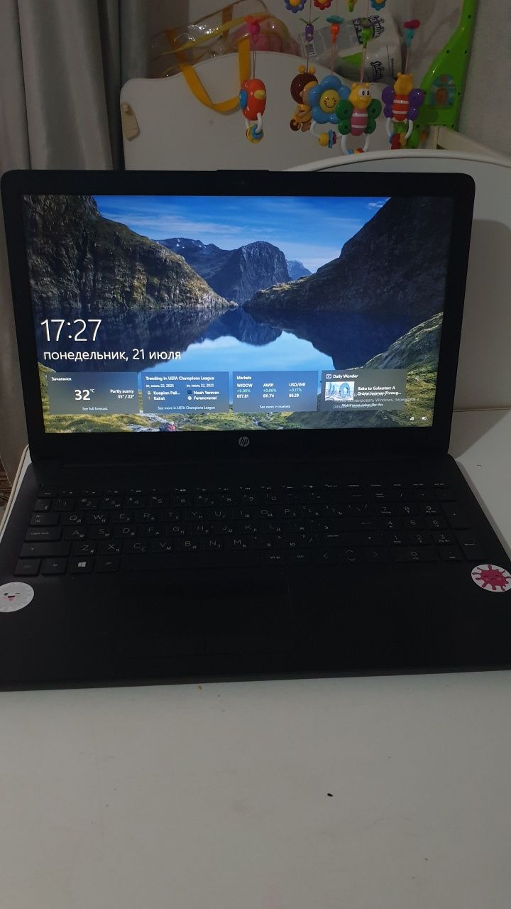 Ноутбук HP в хорошем состояний